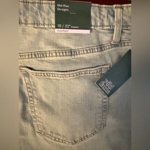 Women's Mid-Rise Straight Jeans - Wild Fable™ Size 16/32” inseam